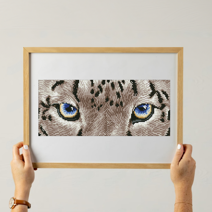 Diamond Dotz Snow Leopard Spy - 16.5" x 7.1"