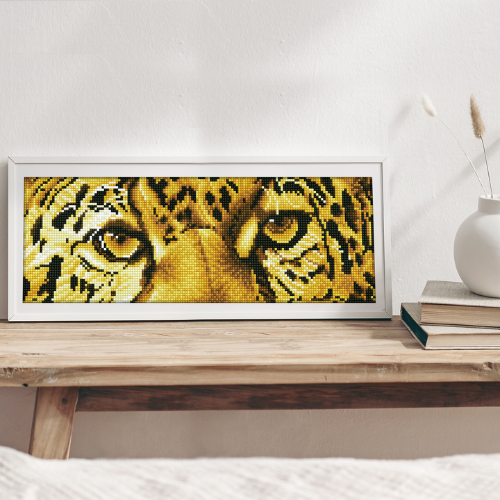 Diamond Dotz Leopard Spy - 16.5" x 5.9"