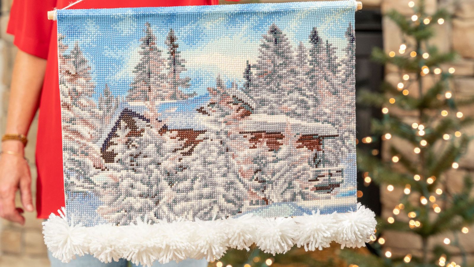 Make an Easy Diamond Painting Wall Hanging