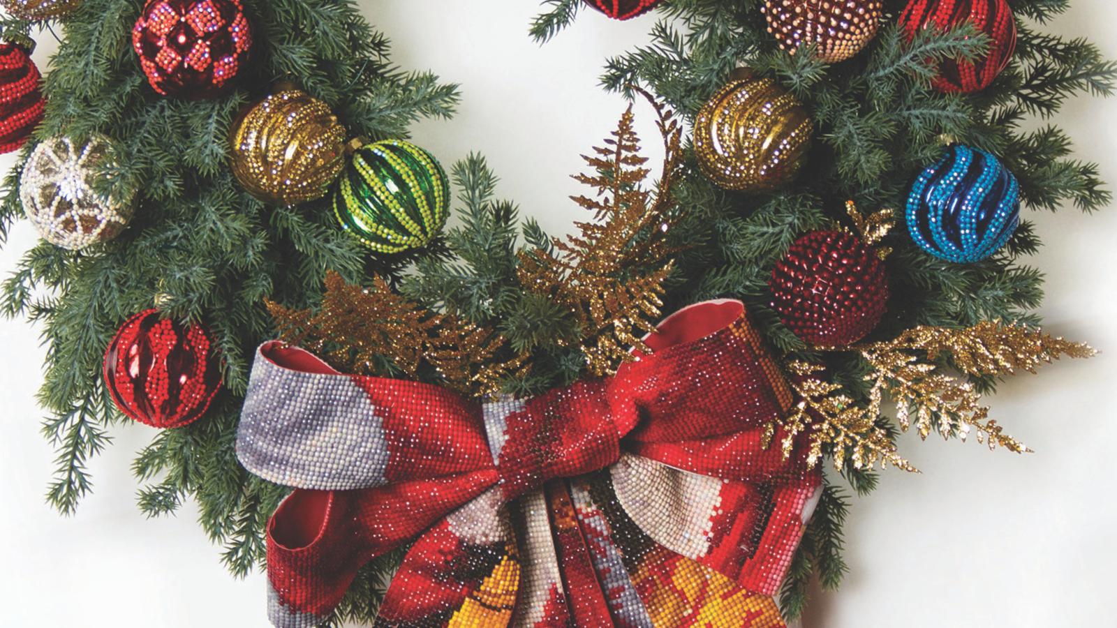 How to Make a Diamond Painting Bow for a Holiday Wreath