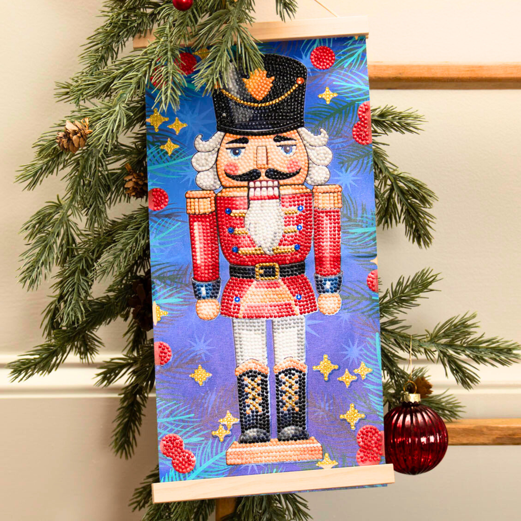 Xmasセット　ジャンクジャーナル　ティムホルツ　エンボスペーパー　インド刺繍 Nutcracker Wall Hanging with Wood Hangers Diamond Painting Kit