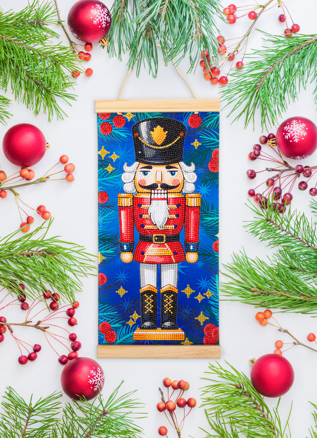 ダイヤモンドアートクラブ　Christmas Nutcrackers DTZ13.019P_Simulation-