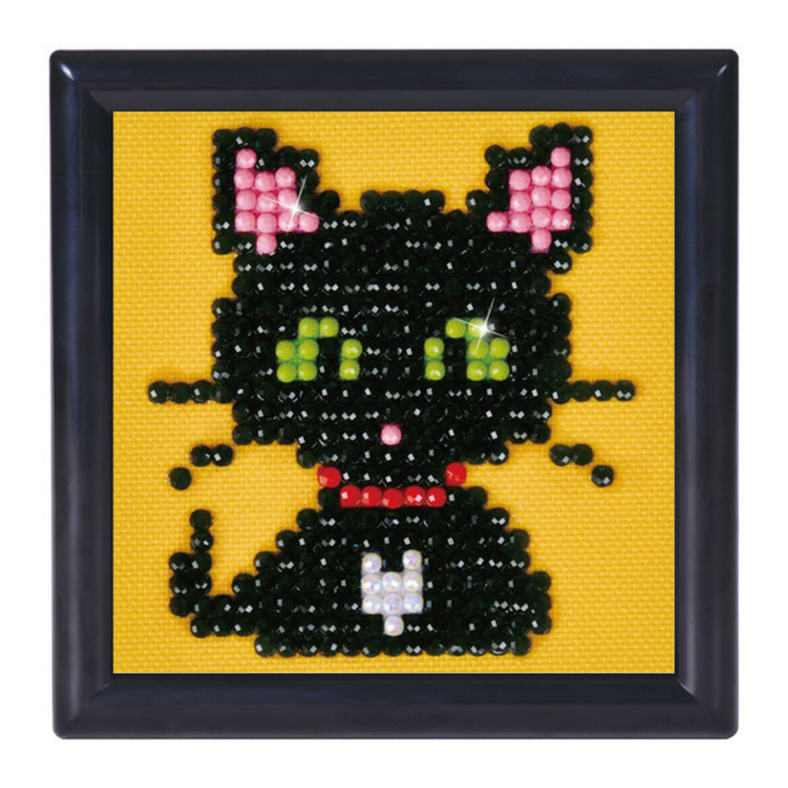 Diamond Dotz Green Eye Sparkle with Frame - 3.0" x 3.0"