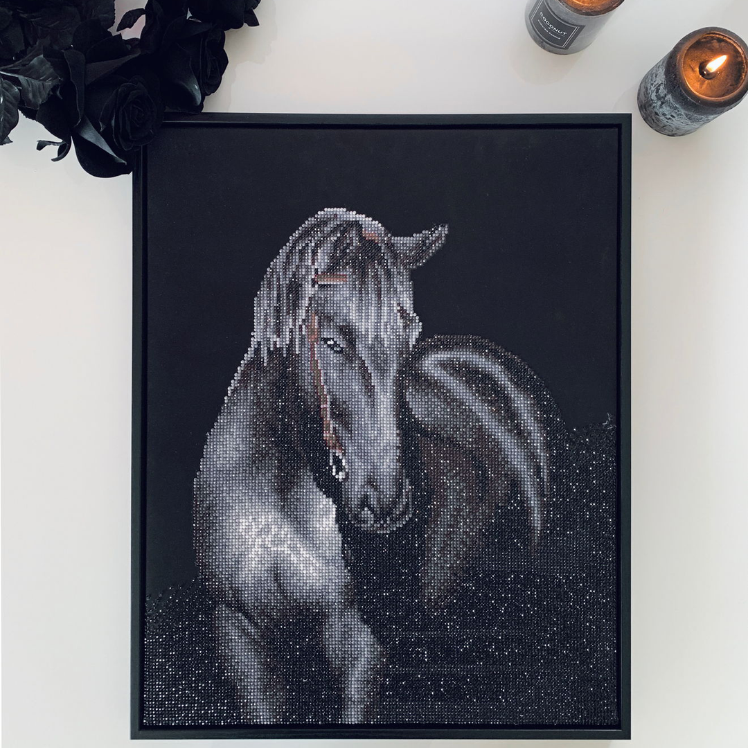Diamond Dotz Midnight Stallion - 16.5 x 20.9 in