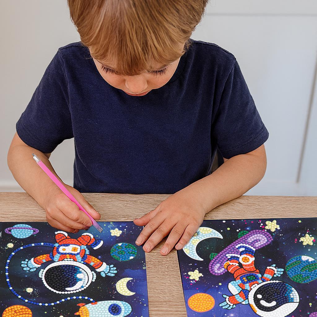 Diamond Dotz DOTZIES Fun in Space! Diamond Painting - 5.9" x 5.9"