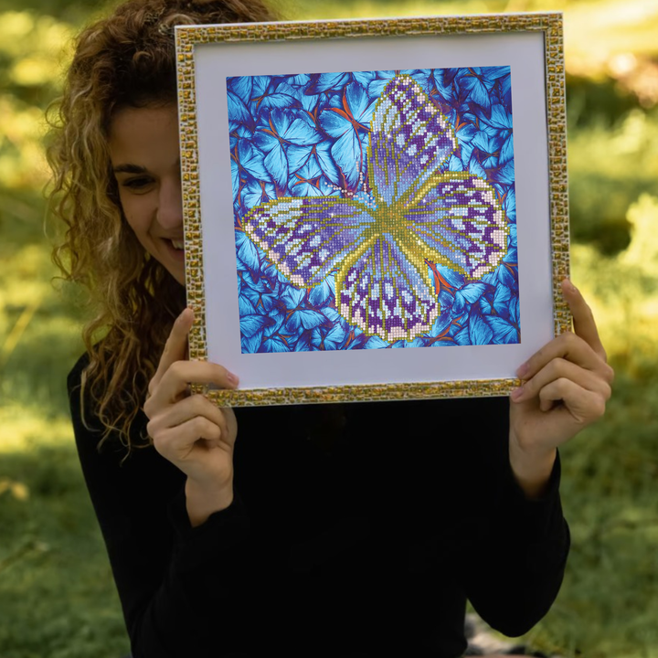 Diamond Dotz Flutterby Silver - 12 x 12 in