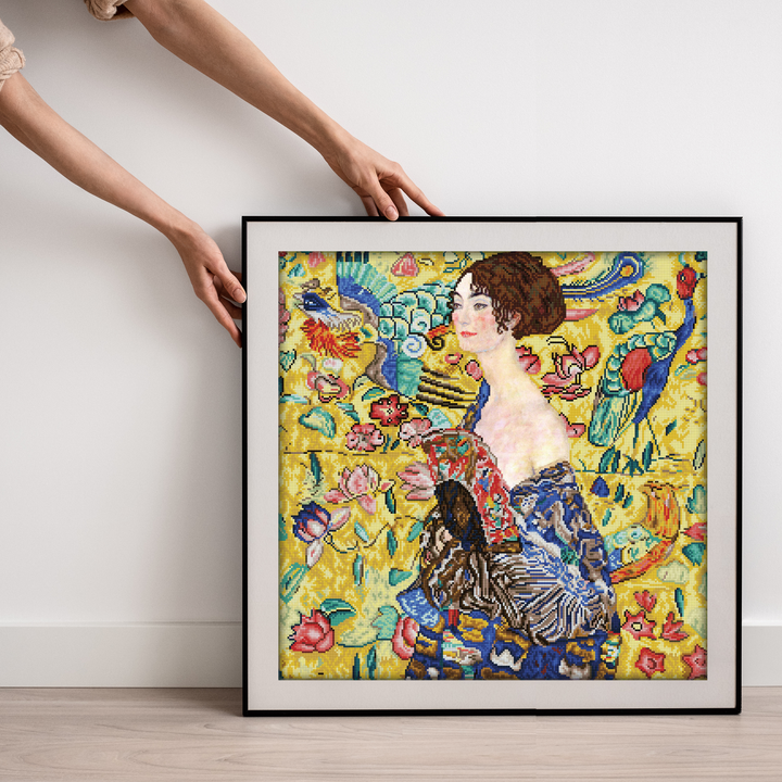 Diamond Dotz Lady with Fan (après Klimt) - 26.38 x 26.38 in