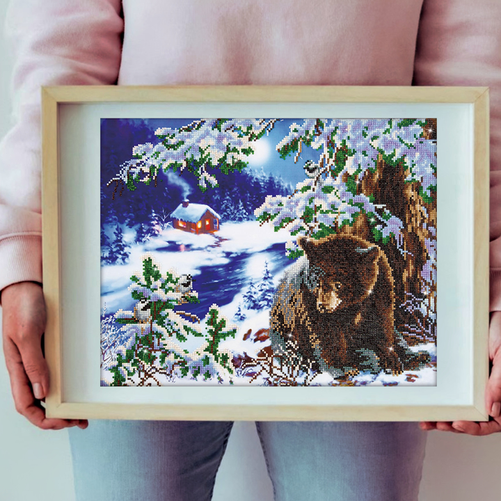 Diamond Dotz Rambling Bear - 20.5 x 16.5 in