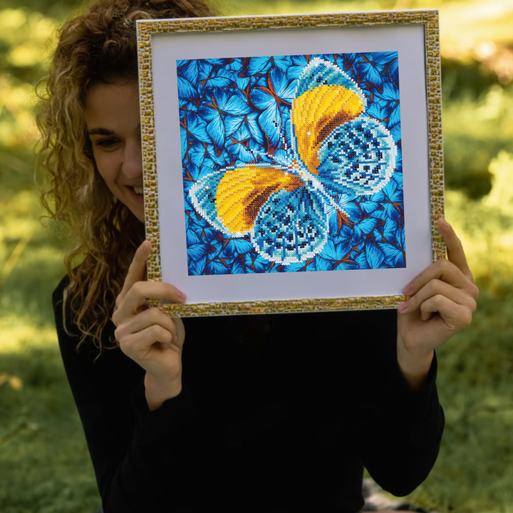 Diamond Dotz Flutter By Gold - 12 x 12 in