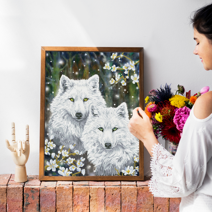 Diamond Dotz Winter Wolves - 25 x 20 in