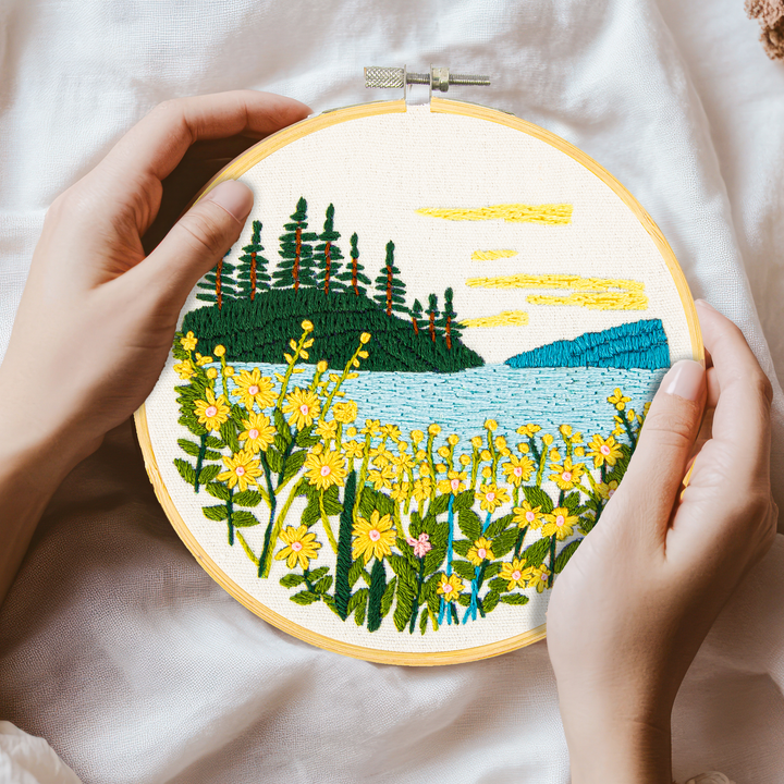 Diamond Dotz Mountain Lake Embroidery Kit - 5 in