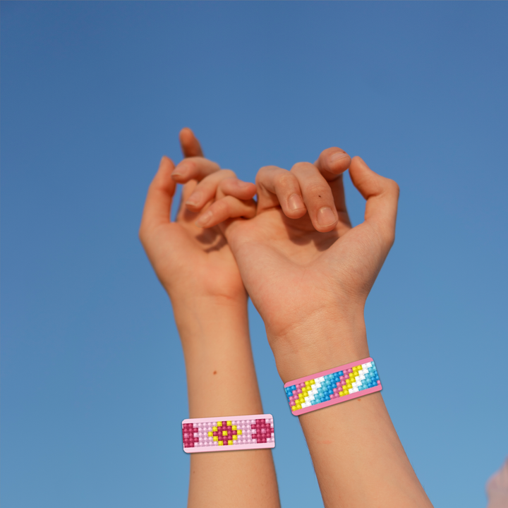 Diamond Dotz Pinks Bracelets Kit