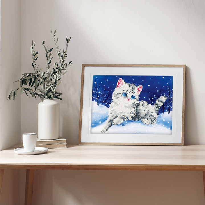 Diamond Dotz Kitten In The Snow - 14 x 11 in