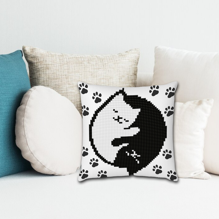 Diamond Dotz Kitty Glow Mini Pillow - 7.1 x 7.1 in