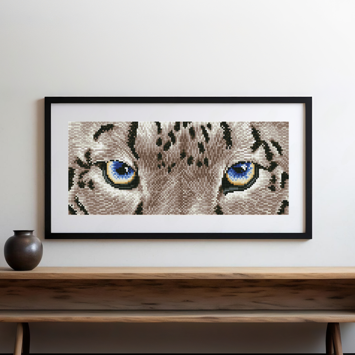 Diamond Dotz Snow Leopard Spy - 16 x 7 in