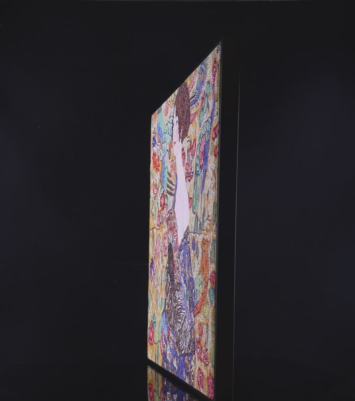 Diamond Dotz Lady with Fan (après Klimt) - 26.38 x 26.38 in