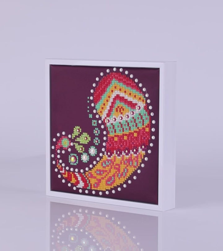 Diamond Dotz Paisley Groove - 7.9 x 7.9 in